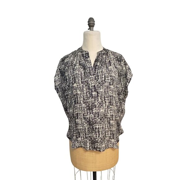 VINCE Women's White & Black Vee Placket Blouse V169210835 Sz XS $325 - Picture 3 of 7